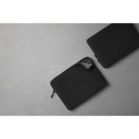 Pipetto Classic Fit Sleeve für MacBook Air 15 in Schwarz