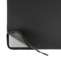 Pipetto Classic Fit Sleeve für MacBook Air 15 in Schwarz
