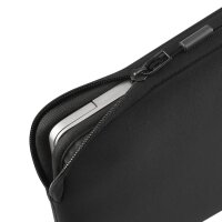 Pipetto Classic Fit Sleeve für MacBook Air 15 in Schwarz