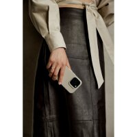 Decoded AntiMicrobial Silicone Backcover für iPhone 16 Pro Max - Clay